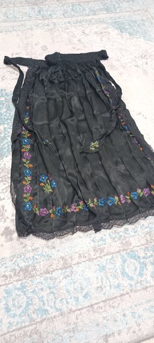 Costum popular  autentic