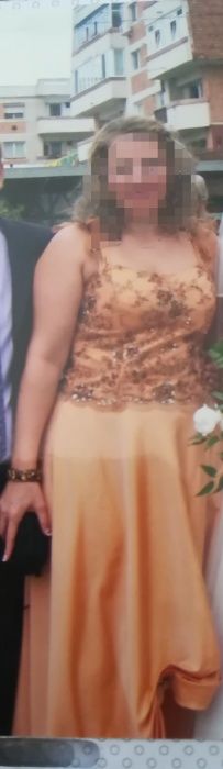 Vand corset cu fusta de gala