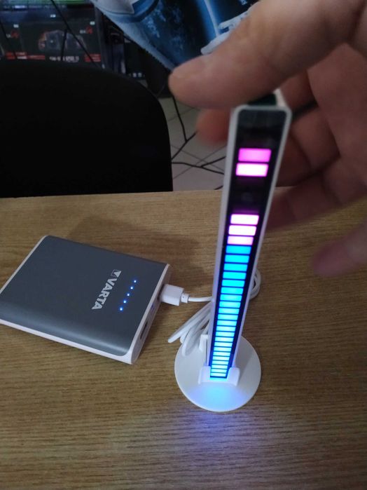 Bara RGB cu functie VU meter