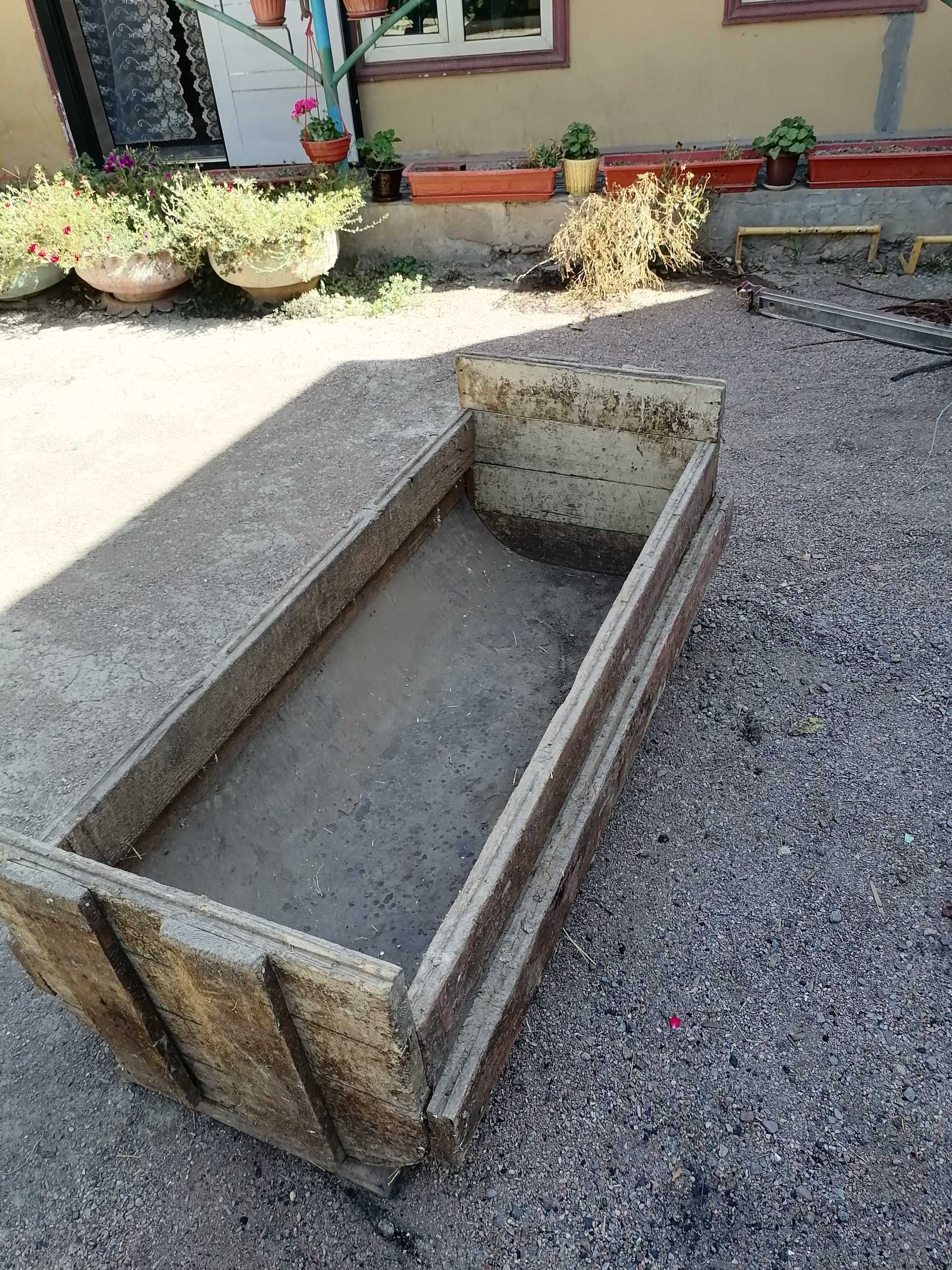 Продам кормушку для крупного скота