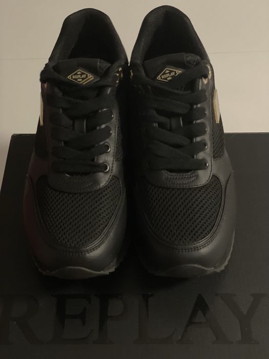 Adidasi Replay negri cu auriu.Marimea 38.