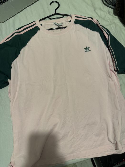 нежно розова тениска адидас adidas originals