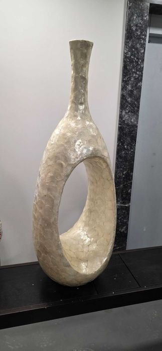 Декоративна ваза с височина 100 см