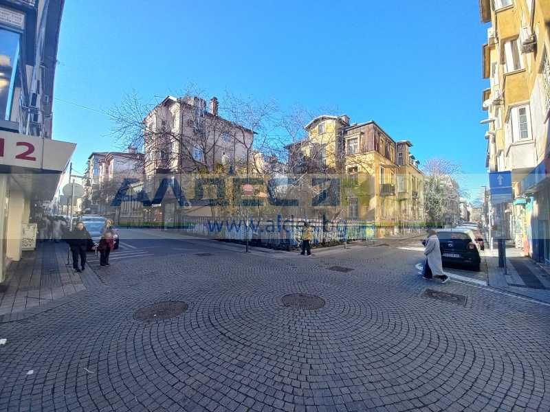 Двустаен, обзаведен ап. на ул. Иван Вазов, близо до Спортната Палата!