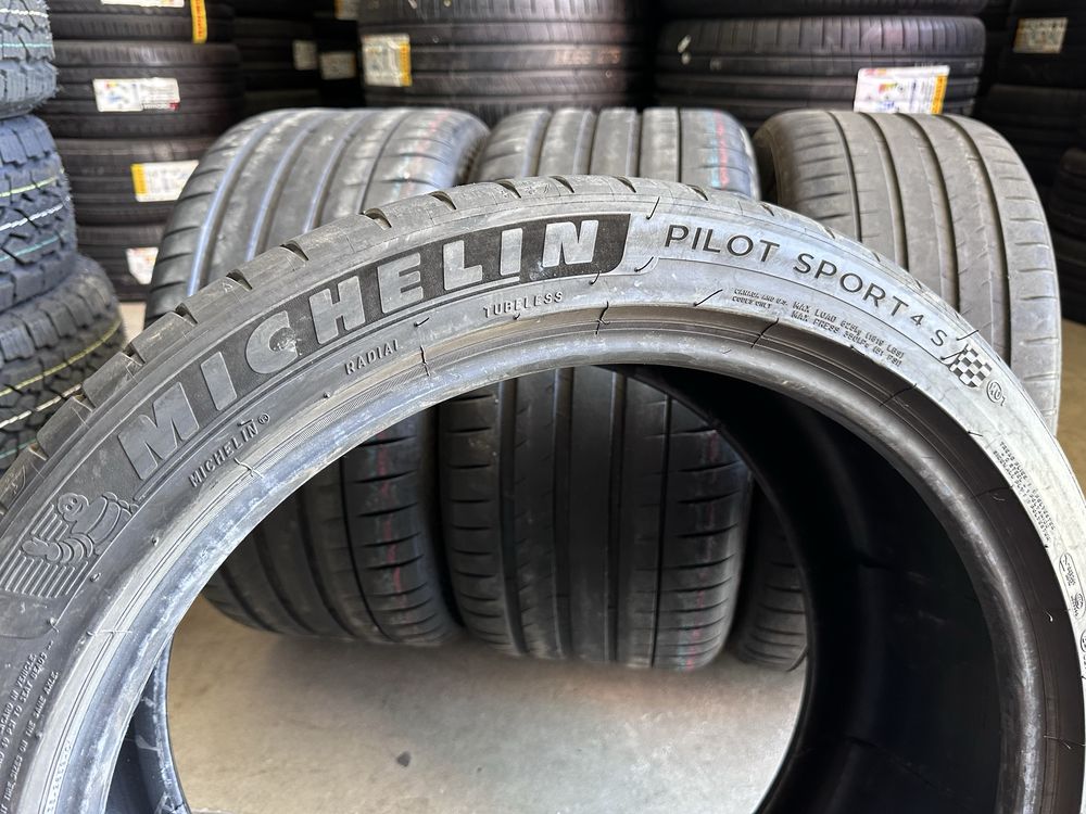 295/35/20//255/40/20 MICHELIN