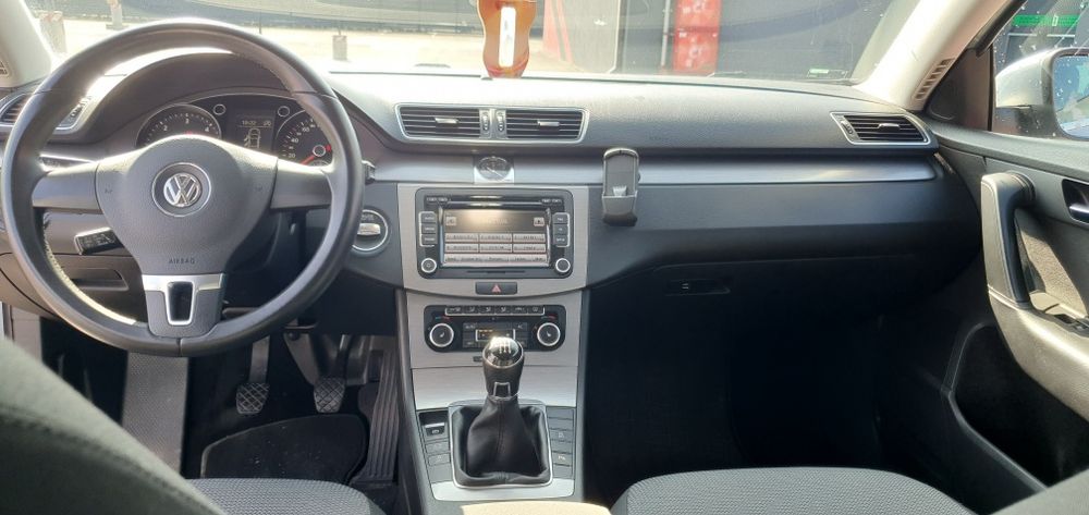 Volkswagen Passat B7 2012
Motor 2.0 TDI - 6+1 Trepte