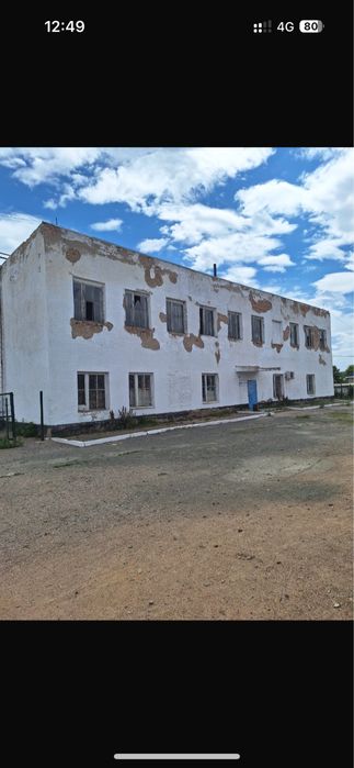 Продаю второй этаж двухэтажного здания