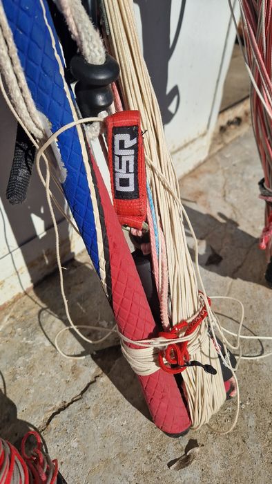 Bara control kitesurfing, kite