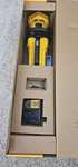 proiector led cu trepied dewalt