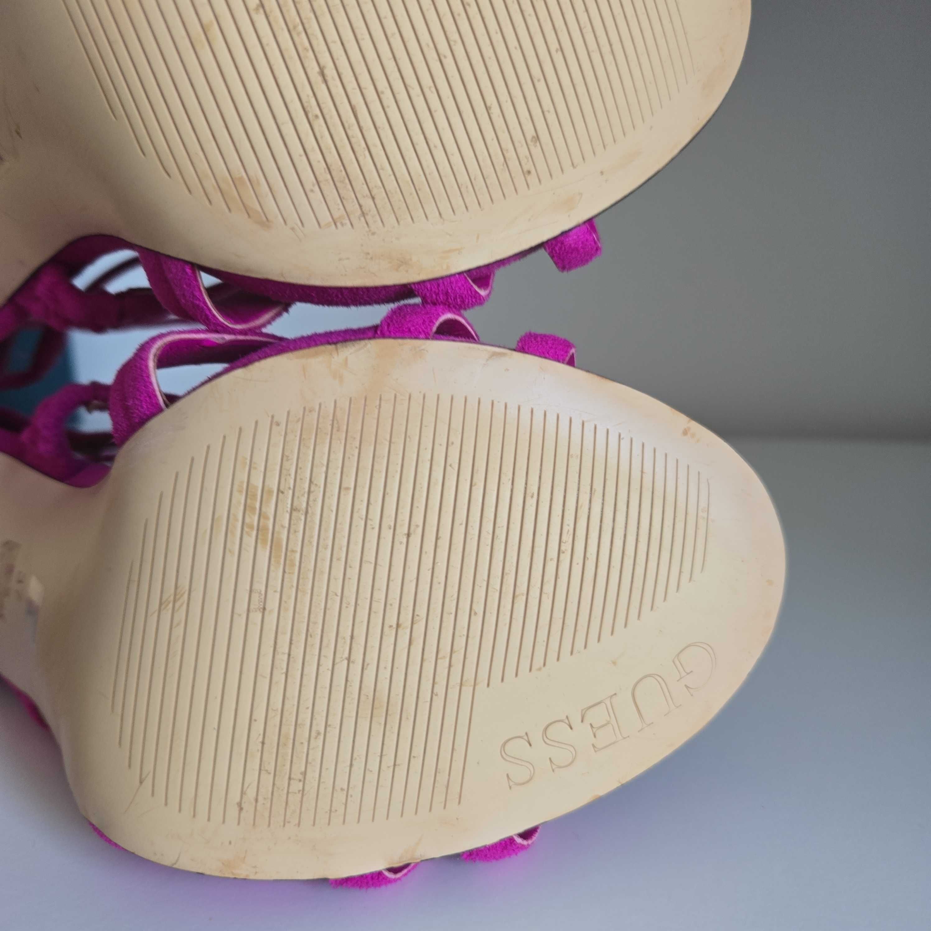 Guess sandals pink