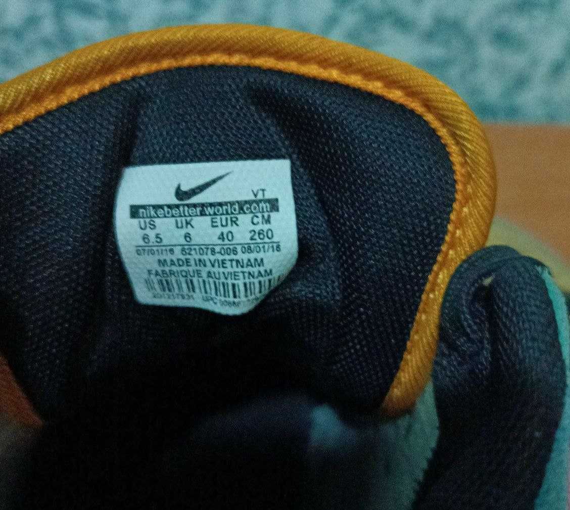 Мужские кроссовки Jordan Nike 40 разм б/у
