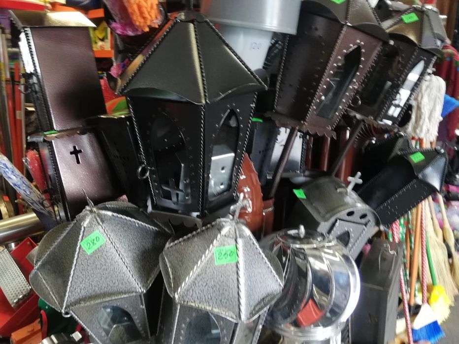 Felinar metalic pentru cimitir, vopsit electrostatic, negru, gri, maro