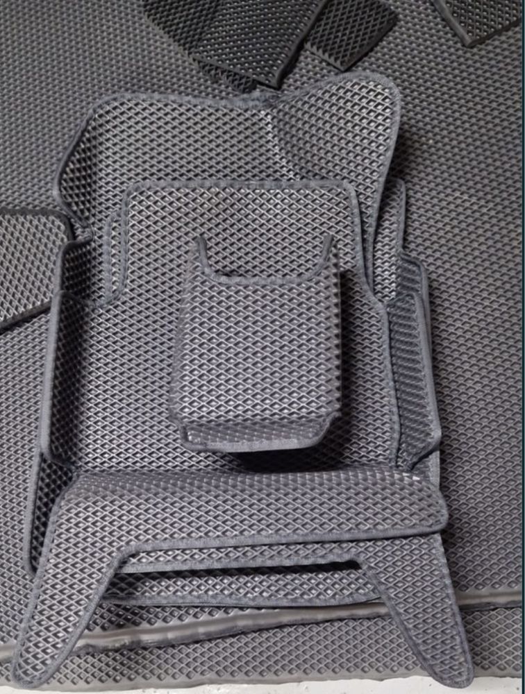 Производство Ева ковриков на все авто В комплекте EVA ковриков
