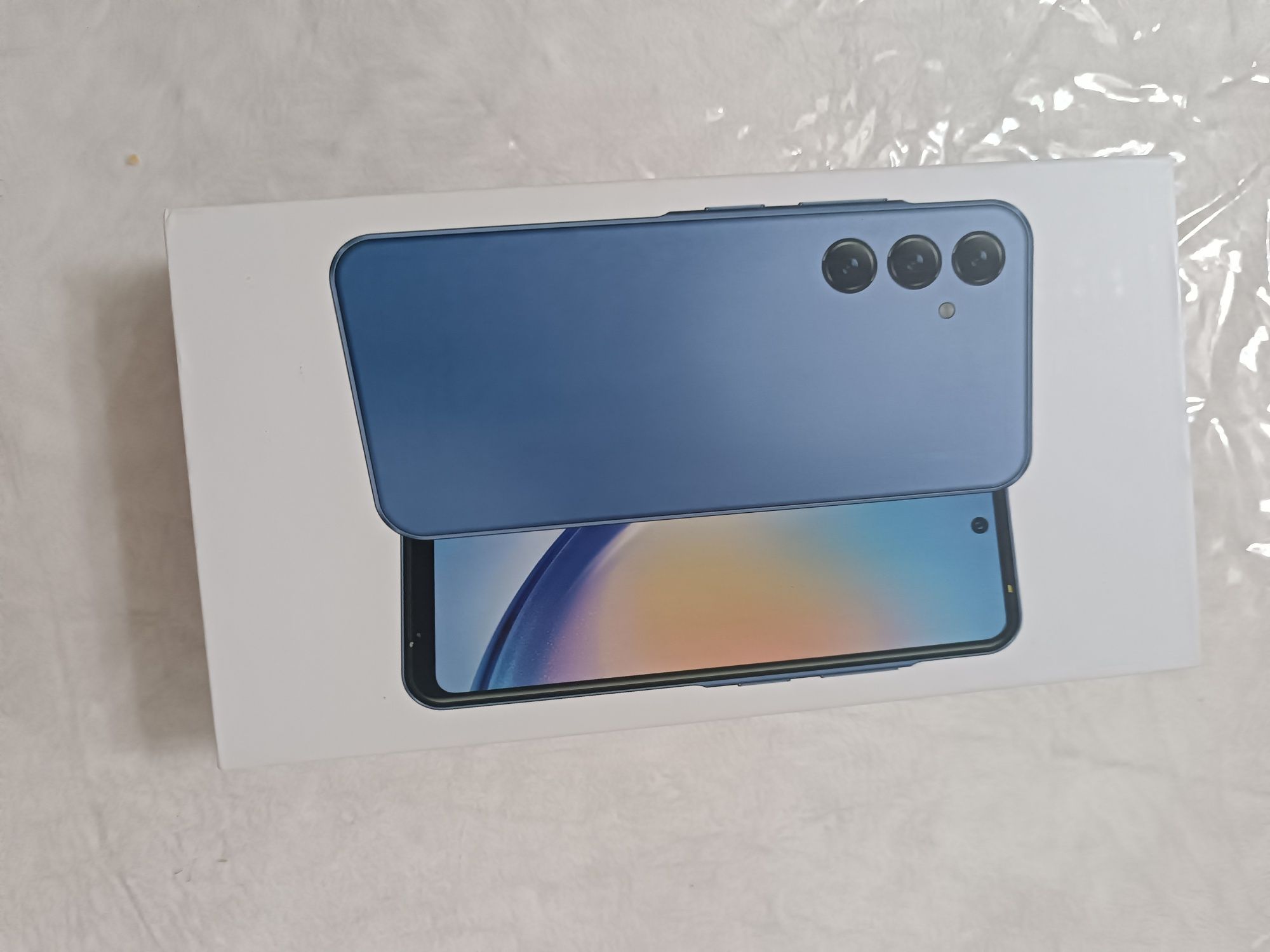 Samsung Galaxy A15 5G, 256/8 ГБ, 

Телефон новый, в коробке

Пам