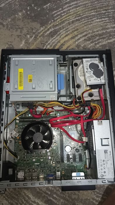 Vând PC i3 3240  4gb ram ssd 128gb Windows 10 pro