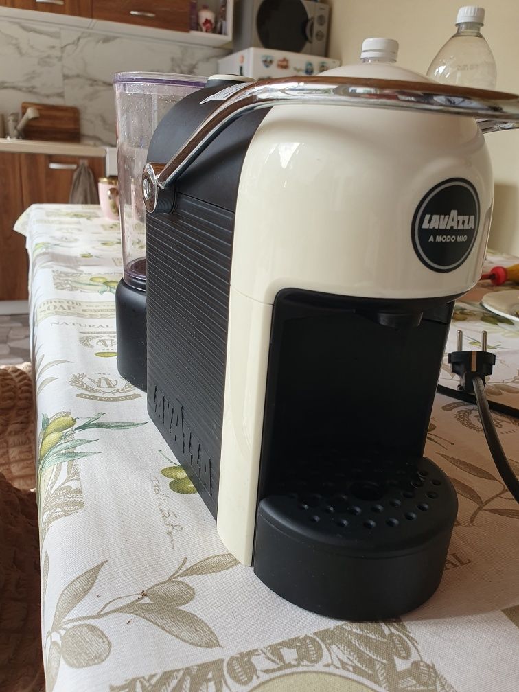 Кафе машина Lavazza