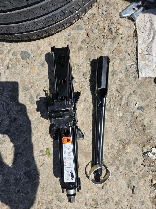 Резервна гума патерица за Ford Kuga155/70/17