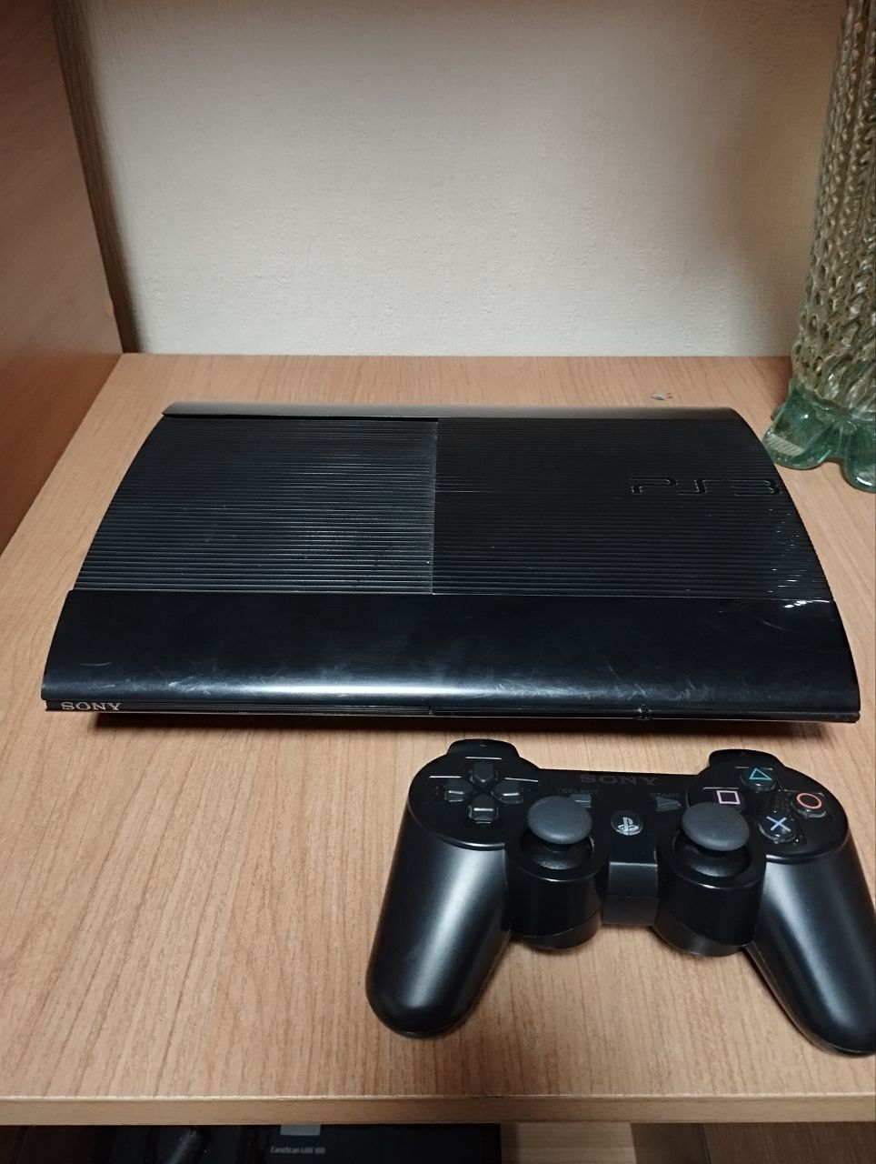 Ps3 super slim 12GB