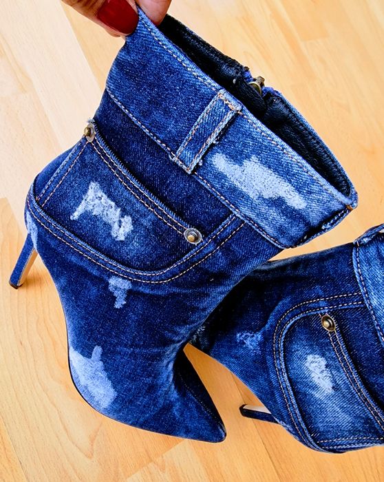 Botine elegante blugi super model import Italia