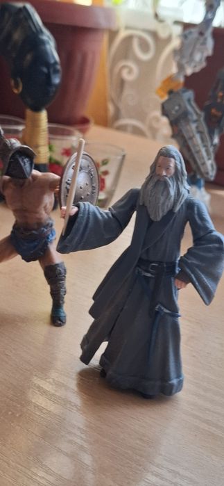 Гандал и Гладиатор фигурки