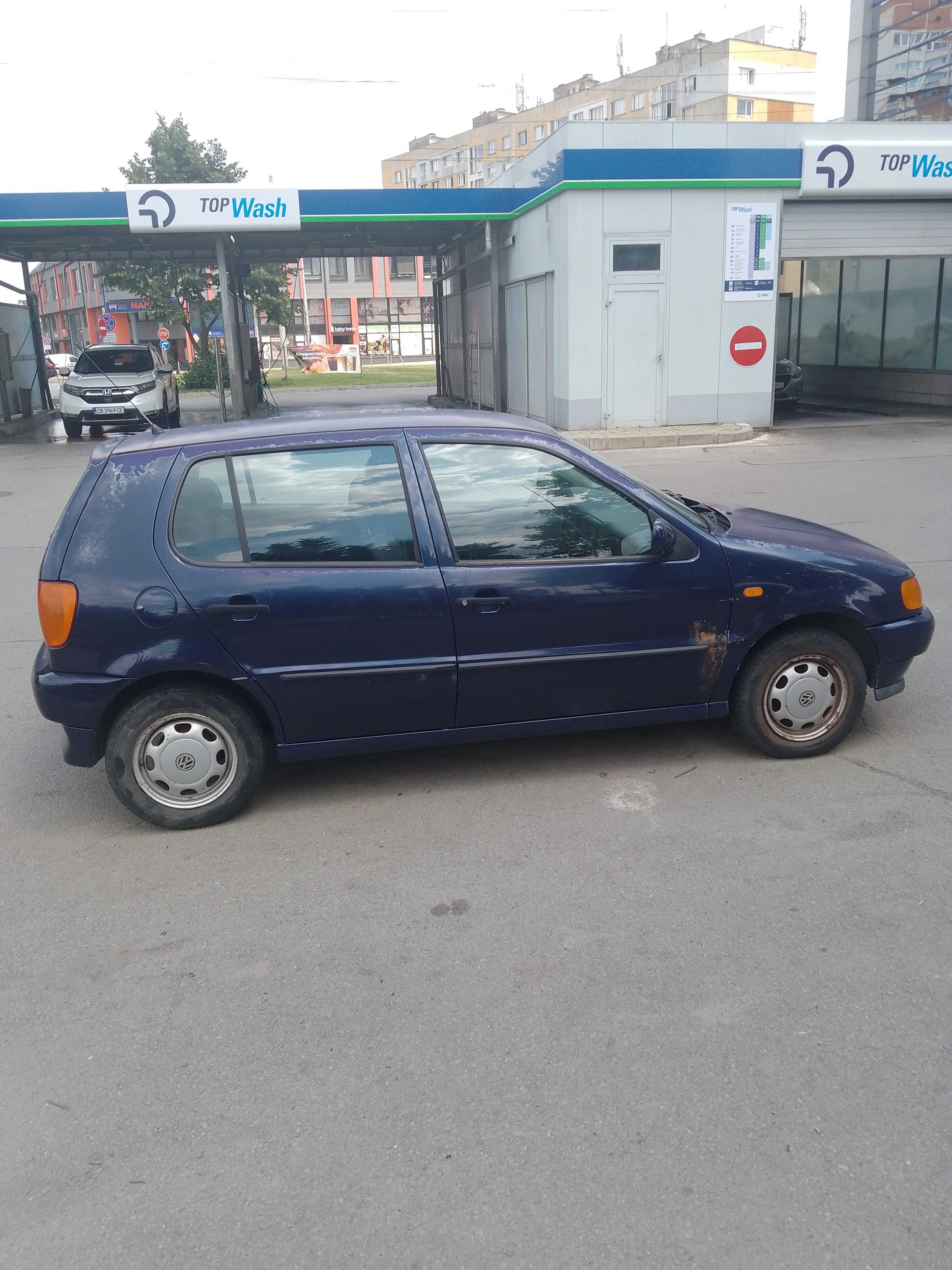 Продавам Volkswagen Polo 1998г. 1.4  бензин.Цена 1200 лв.