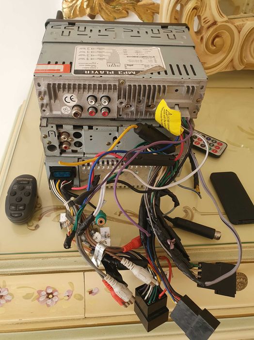 mp 3 player usd cd /aux radio stare exelentă