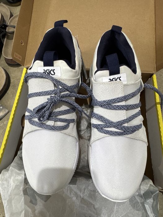 Оригинални дамски маратонки ASICS – НОВИ с кутия!