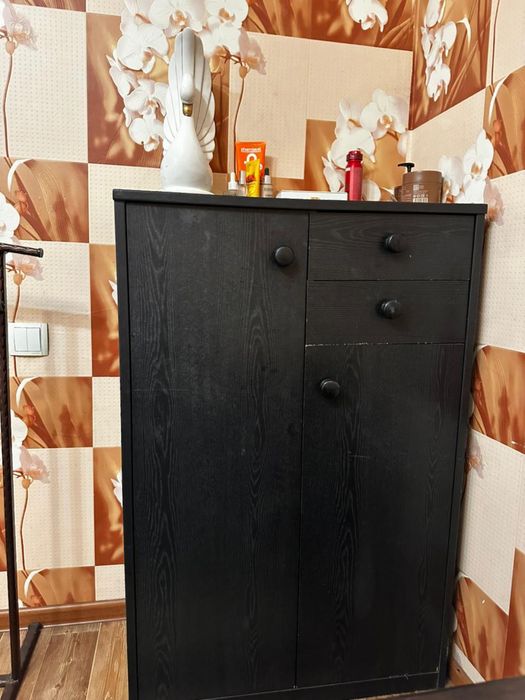 Срочно Продам комод для вещей