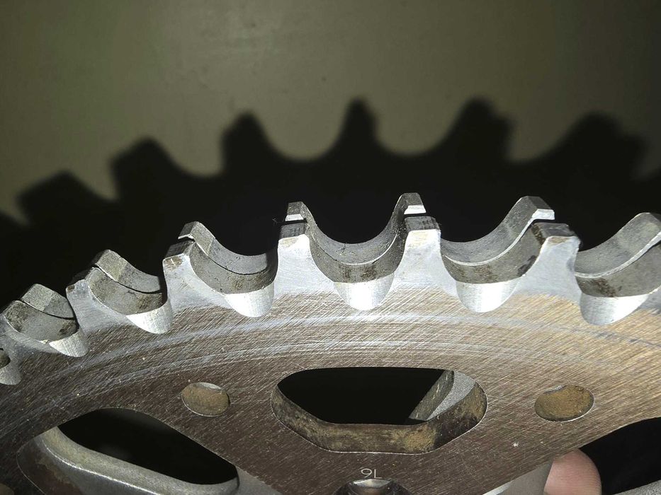 Задни пиньони за Honda мотоциклет