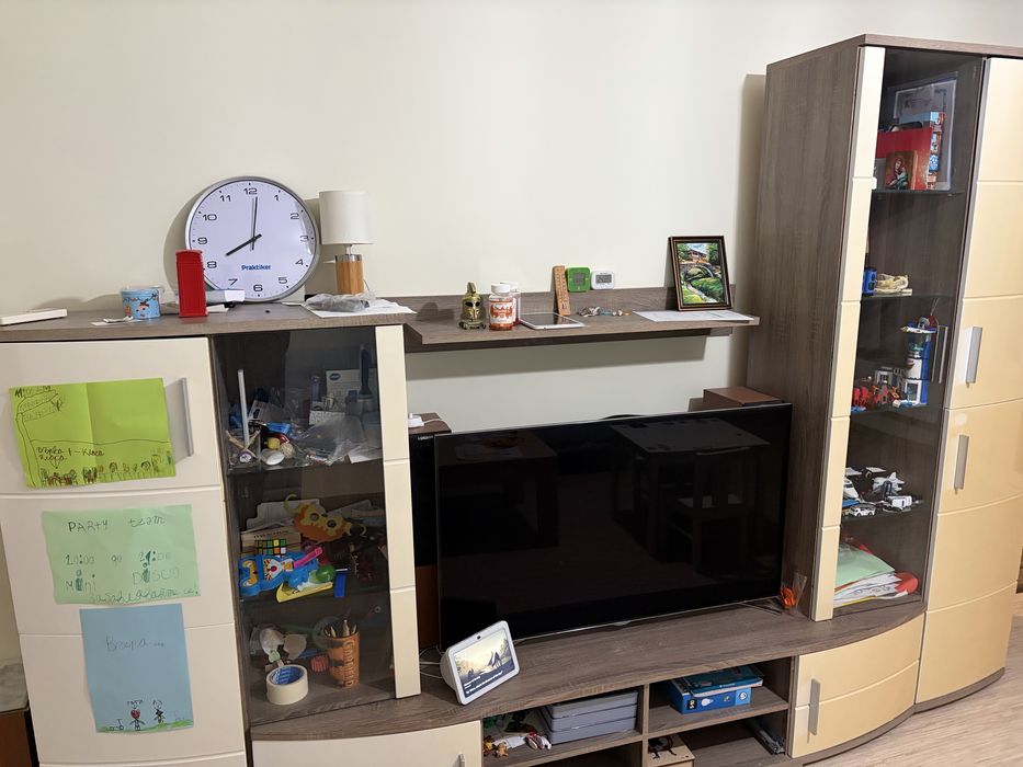 Холна секция / ТВ секция