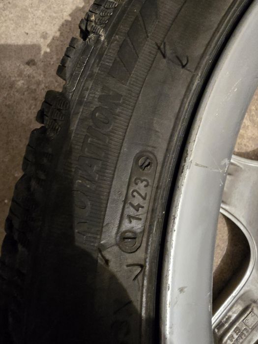 Зимни гуми 245/40/18