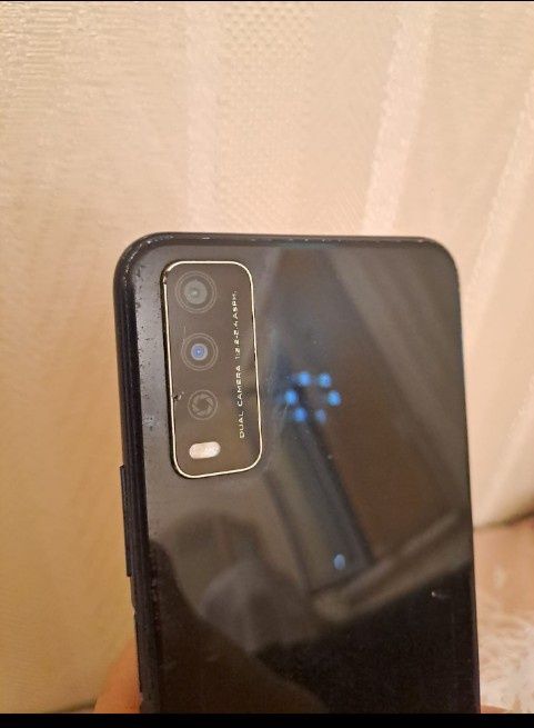 Продам телефон VIVO V2026