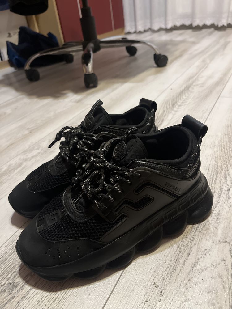 Vand versace chain reaction in stare buna marimea 42-43