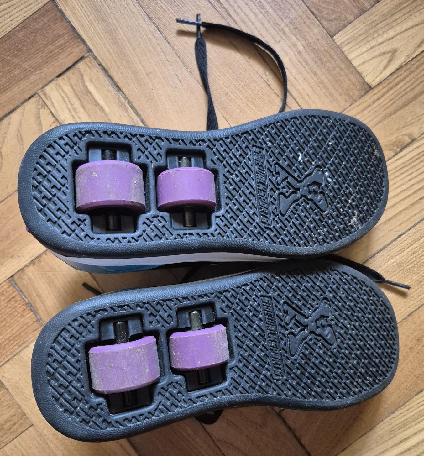 Продавам детски обувки с ролери Sidewalk Sport Lane - Black/Pink