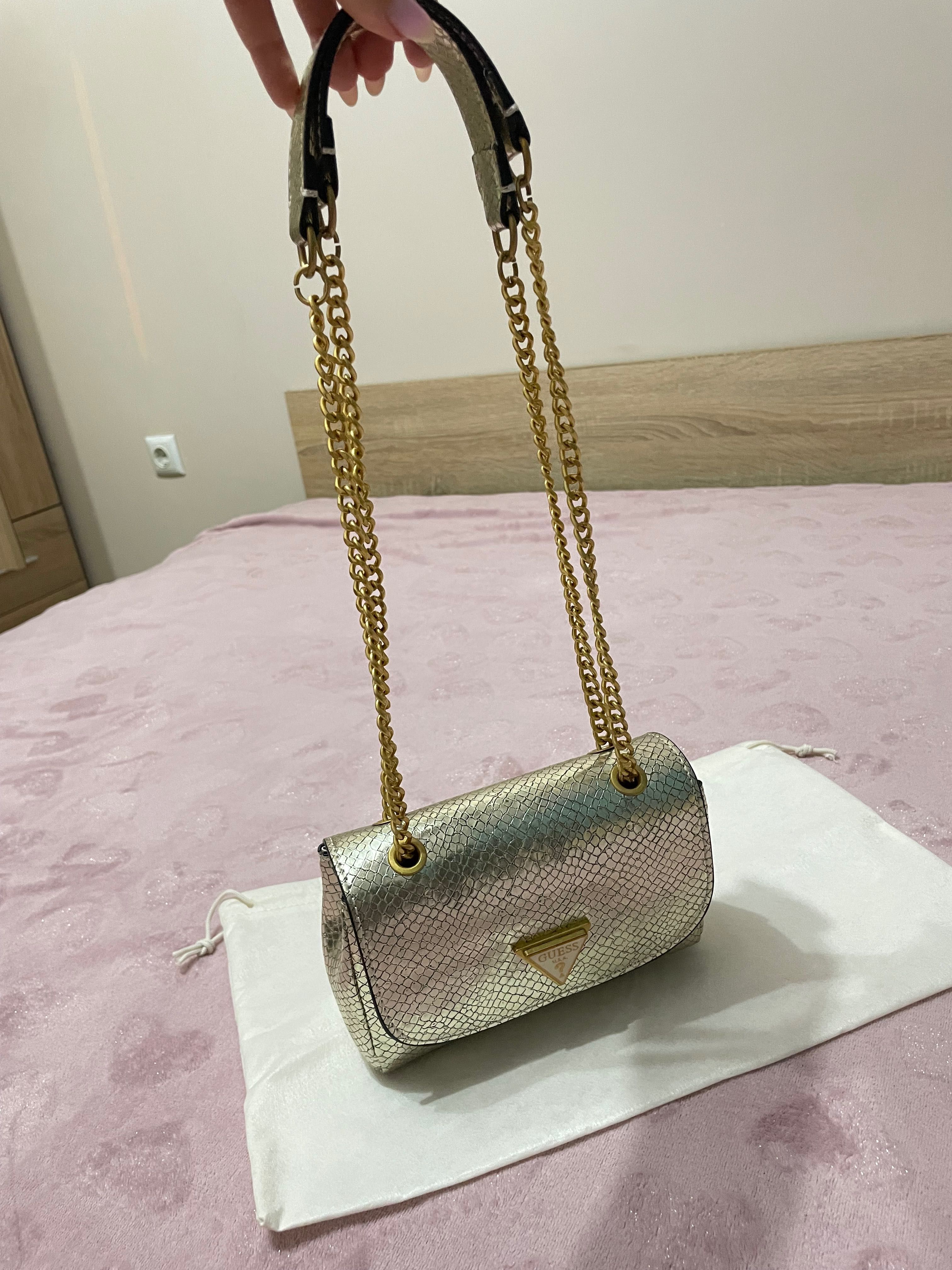 Оригинална дамска чанта Guess