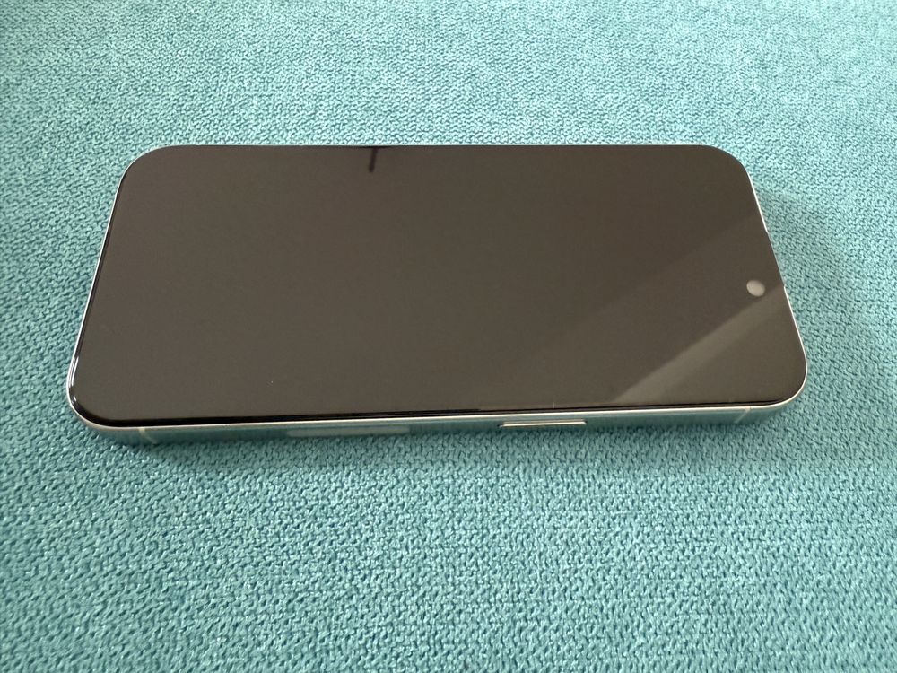 iPhone 15 Pro *E-SIM* 256Gb Много запазен!