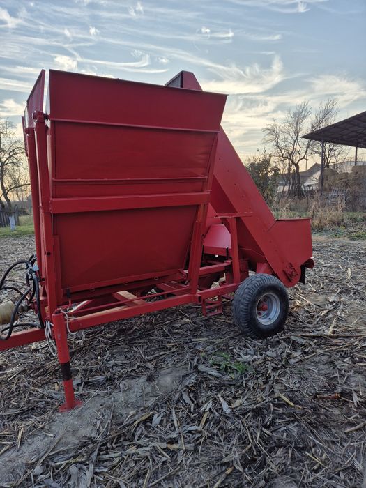 Culegatoare porumb SIP TORNADO 40 pe un rand reconditionata total