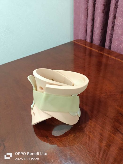 Продаю ортопедический воротник, б/у