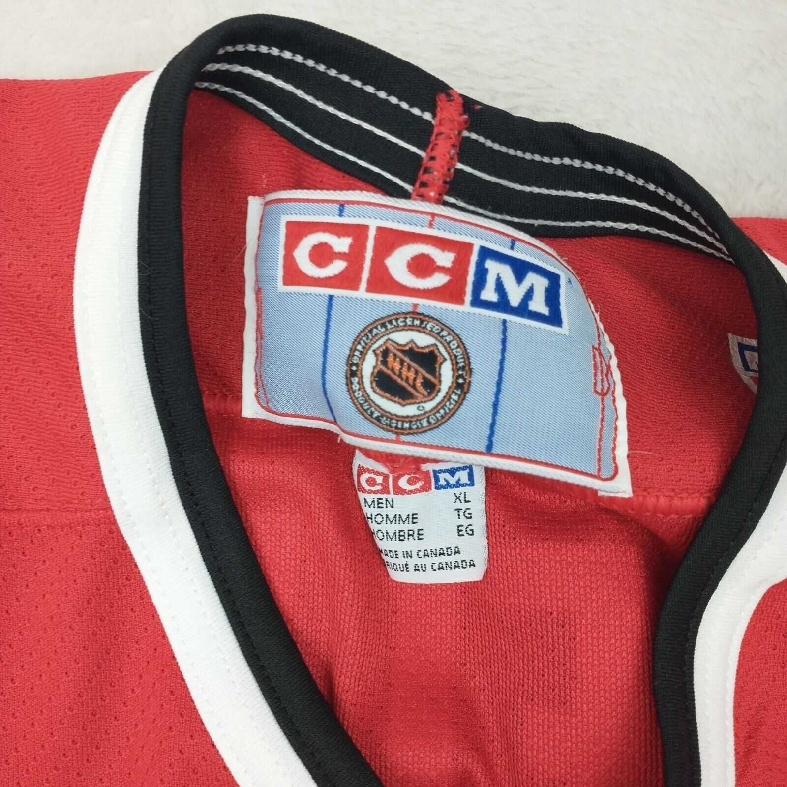 Продаётся Хоккейный свитер Чикаго Блэкхокс США ОРИГИНАЛ !!