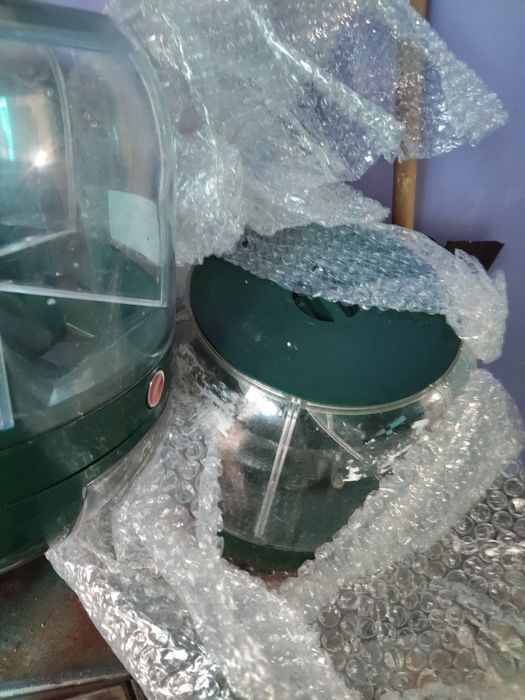 Vând două Dispenser Cereale/Condimente Rotativ