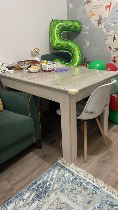 Обеденный стол раздвижной