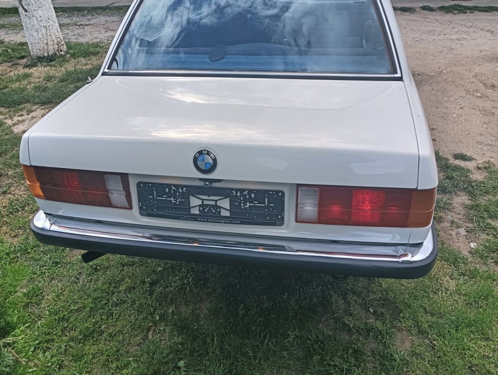 Vând BMW E30 316 1.8 1985