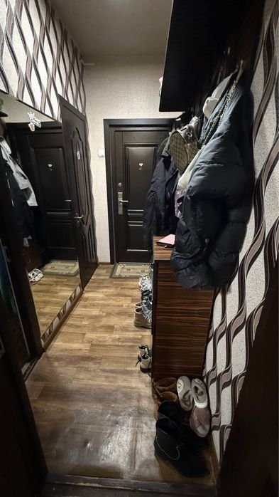 Продается двух комнатная квартира