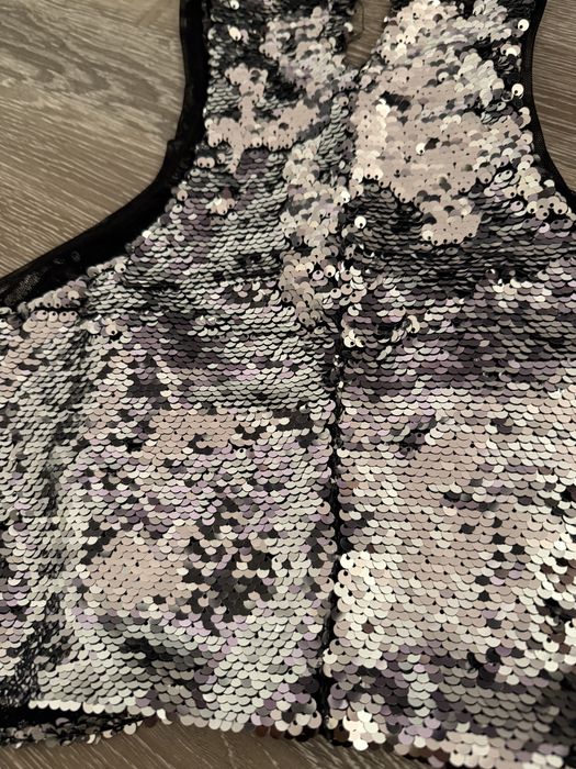 Топ с пайети, М-размер