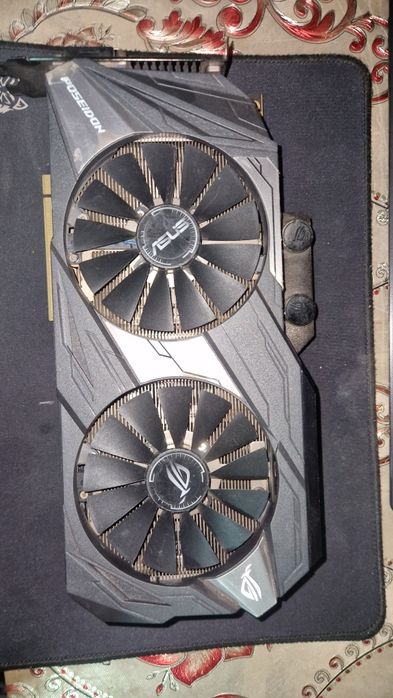 Vand placa video GTX 1080TI PLATINUM