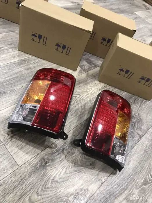 Фонари Нива 4Х4 "Хрусталики" Красные