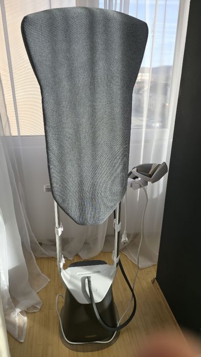 Stație de calcat vertical all-in-one AiO Philips