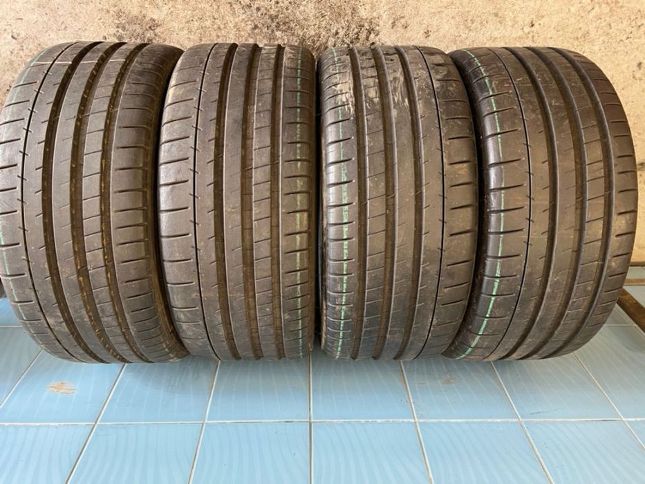 vand 4 anvelope 235/35/19 michelin de vară ca noi