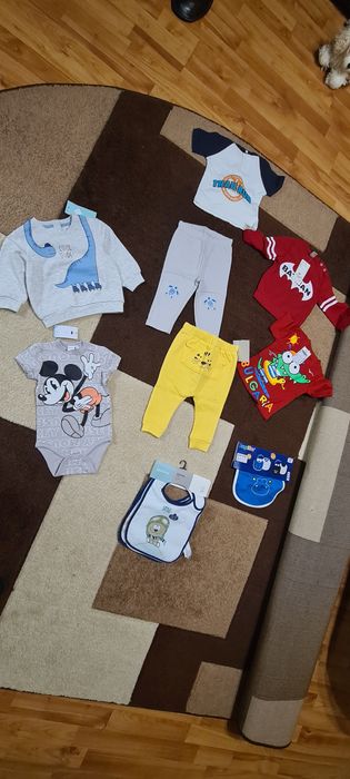 Vând haine bebe băieți