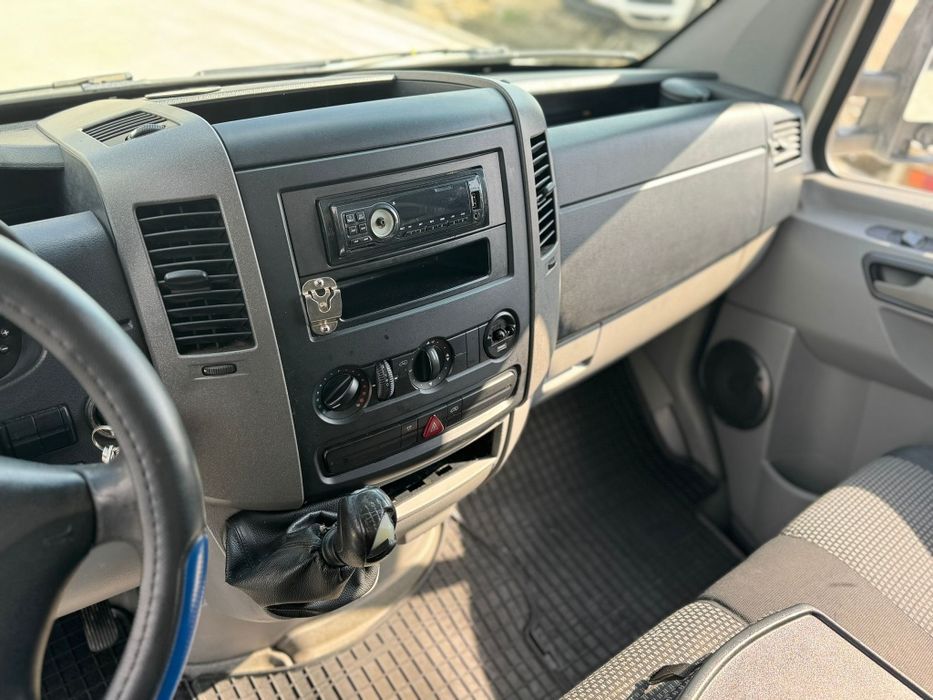 Inchiriez Duba Diverse modele 24/7i Preturi Minime 3.5 t Rent a Van